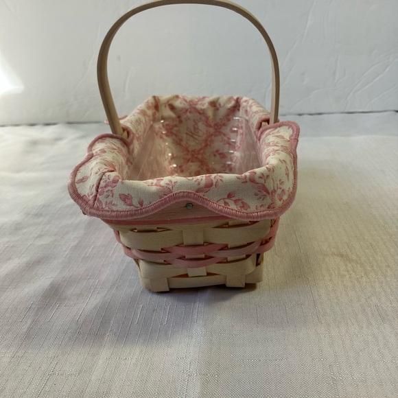 Longaberger Bundle, Breast Cancer Basket W/ Liner & Protector & Tote - Picture 10 of 13